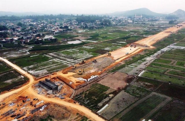 Thiếu vật liệu làm dự án cao tốc Bắc-Nam: Hai Bộ dồn sức gỡ vướng