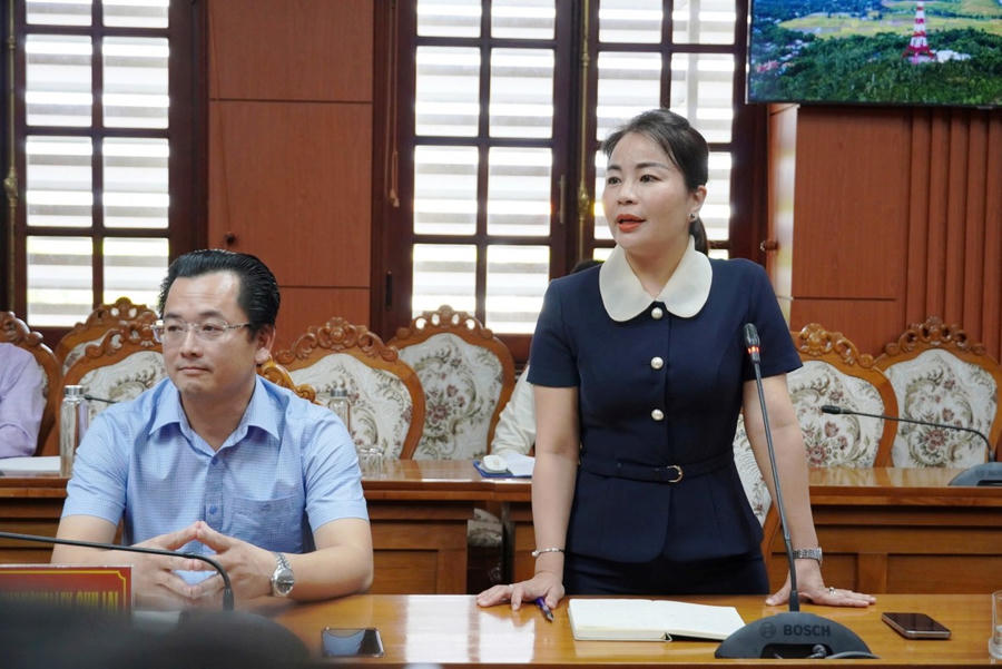 Bà Lê Thị Nghĩa, Tổng Giám đốc An An Hòa Group thông tin về dự án. (Ảnh: Công Huy).