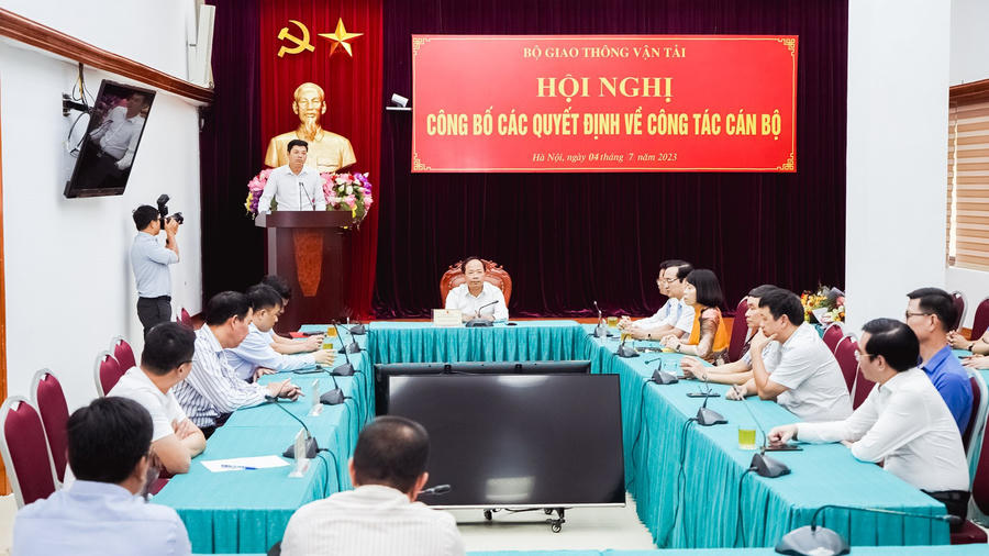 Hội nghị công bố các quyết định về công tác cán bộ của Bộ GTVT