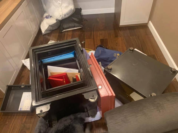 nha-ca-si-nhat-kim-anh-bi-trom-pha-ket-trom-5-ty-dong-1454