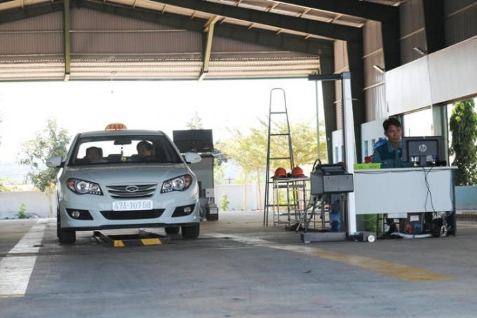 Kiểm định xe cơ giới tại Trung tâm đăng kiểm 4704D. (Ảnh minh họa).