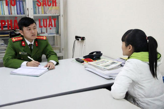 Nạn nhân trình báo tại Cơ quan Công an.