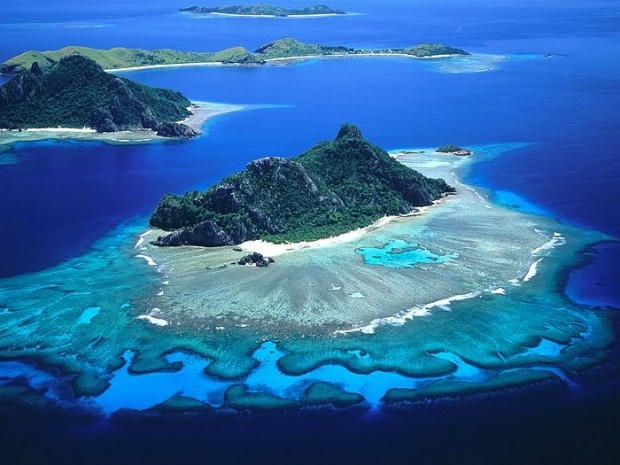 Fiji là một đảo quốc thuộc Châu Đại Dương, ở phía Nam Thái Bình Dương