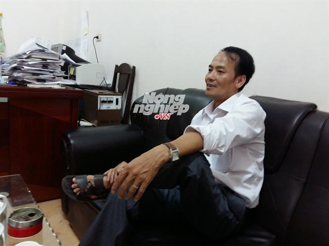 Ông Trương Văn Mạnh, kế toán trưởng ngân sách xã Đồng Thái bức xúc vì những khoản chi không có trong dự toán.