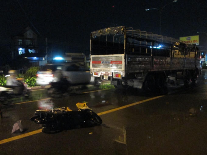 Chiếc xe máy của nạn nhân tại hiện trường