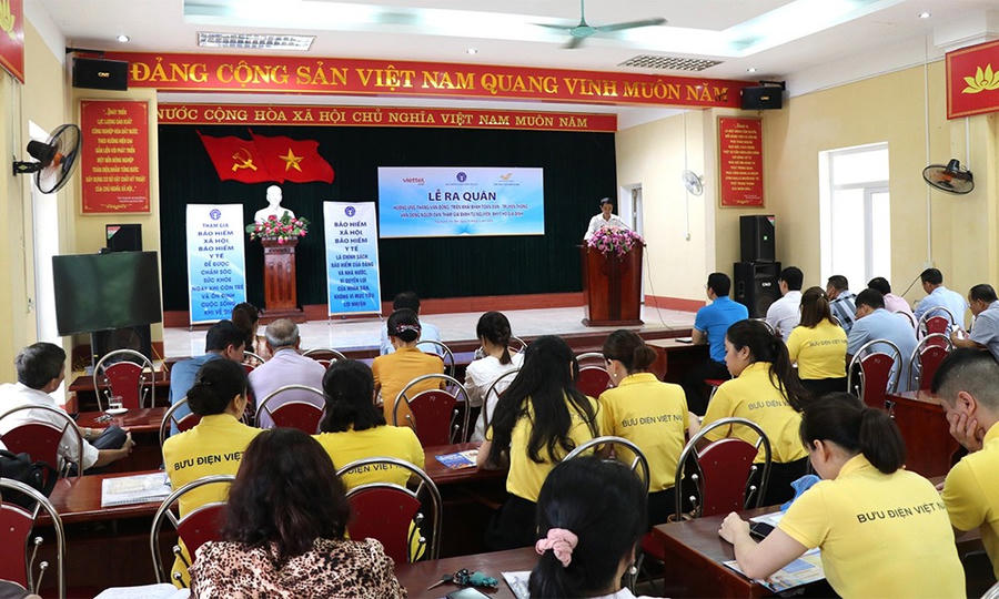 Lễ ra quân hưởng ứng Tháng vận động triển khai BHXH toàn dân với chủ đề “BHXH- An tâm cho mọi gia đình” tại Yên Bái. (Ảnh: BHXH Việt Nam)
