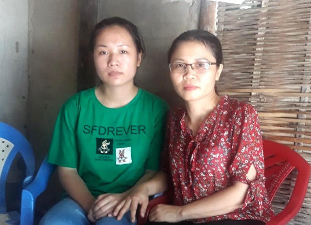 Cô giáo chủ nhiệm rất bất ngờ và buồn trước câu chuyện của học trò mình, mong muốn các mạnh thường quân giúp đỡ để Hằng có cơ hội được đến trường.