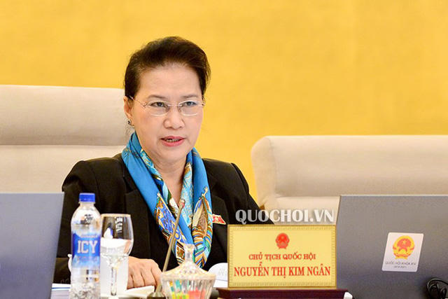 Chủ tịch Quốc hội Nguyễn Thị Kim Ngân: "Giờ tôi thấy thương bọn trẻ con quá, sao học hành khổ sở quá vậy?".