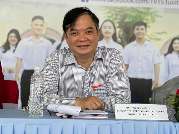 Anh244.