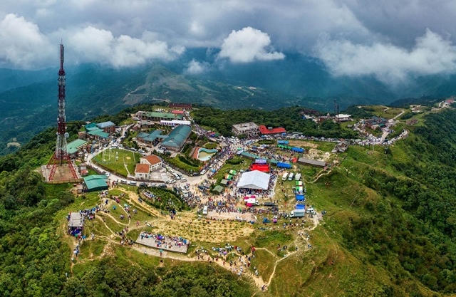 Lạng Sơn đạt trên 2,8 triệu lượt khách du lịch trong 6 tháng