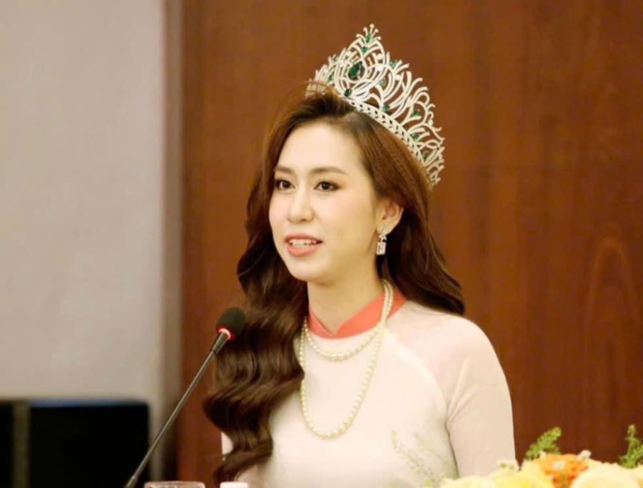 Hoa hậu Đại sứ Du lịch Việt Nam 2024, Đại sứ truyền thông Lễ hội Cà phê Buôn Ma Thuột lần thứ 9 năm 2025 Đinh Thị Hoa chia sẻ tại buổi gặp mặt. Ảnh: N.T