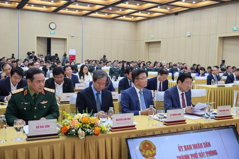 Các đại biểu tham dự Hội nghị.