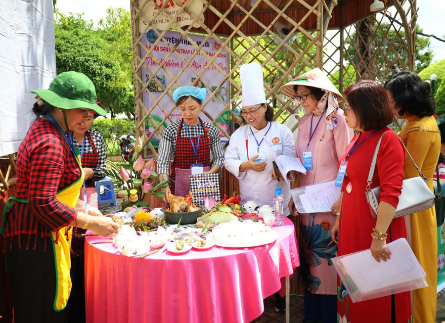 Hội thi đã quảng bá, giới thiệu các món ẩm thực từ sen đặc trưng của Đồng Tháp