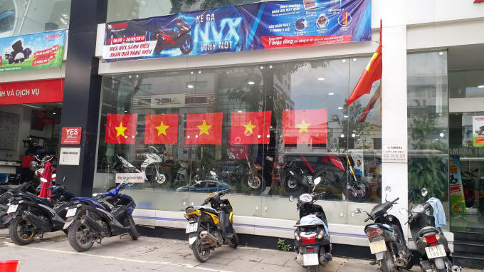 Một đại lý xe máy trên đường Nguyễn Chí Thanh.