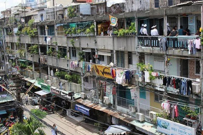 Chung cư Thanh Đa xuống cấp nghiêm trọng.