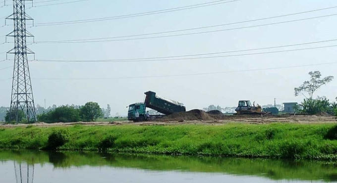 Dự án Cát Tường Smart City hiện đang được đổ đất, san lấp mặt bằng.