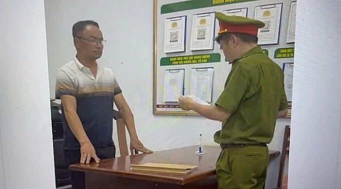 Ngô Văn Trúc bị khởi tố về tội "Tàng trữ, sử dụng trái phép chất độc".