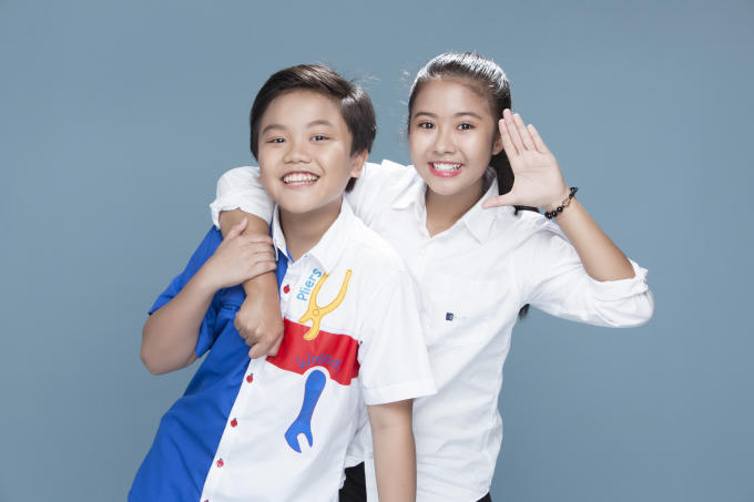 Nhật Minh - Hồng Nhung nhí nhảnh đời thường. Cặp song ca với nhiều ca khúc nhí nhảnh. Cẵp song ca nhí đang được chú ý trong Team Đoan Trang & Thanh Bạch.