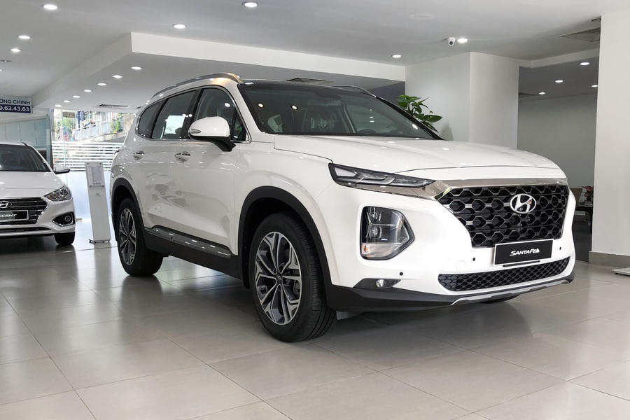 Hyundai Santa Fe ưu đãi chưa từng có: Giảm giá gần trăm triệu chạy đua với Mazda CX-8 và Honda CR-V - Ảnh 2.