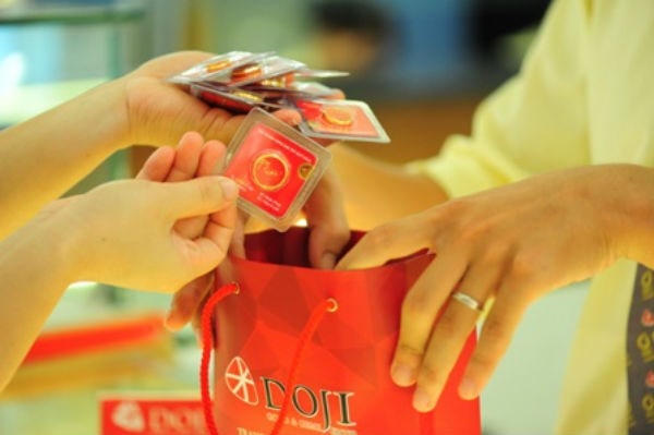 Giá vàng đang hạ nhiệt tại mức 33 triệu đồng/lượng (Ảnh Internet).