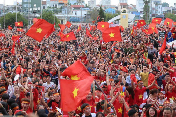 Huế đã từng lắp màn hình " khủng" để phục vụ khán giải cổ vũ cho U23 Việt Nam trong trận chung kết châu Á.