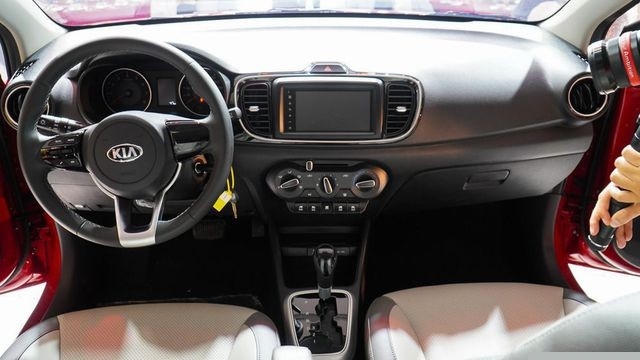 Nội thất của KIA Soluto.