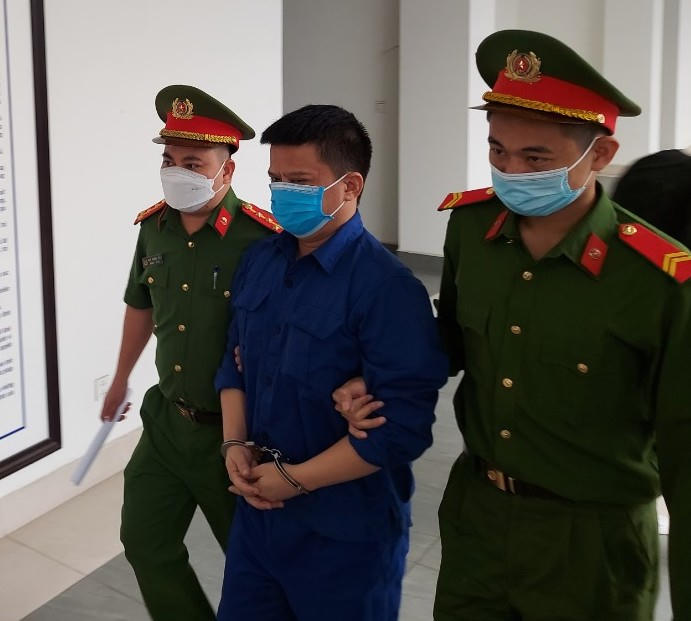 z4271053463560_22a800650df7cf15428669157c4c8798