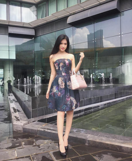 Ngọc Diễm được các chị khá cưng chiều, ba chị em Huyền Baby thường xuyên cùng đi ăn uống, mua sắm, du lịch khắp nơi. Cùng một nhà có đến 3 cô gái xinh đẹp kiều diễm, lại 'máu' kinh doanh, mỗi người một con đường riêng, gia đình Huyền Baby khiến người ngưỡng mộ.