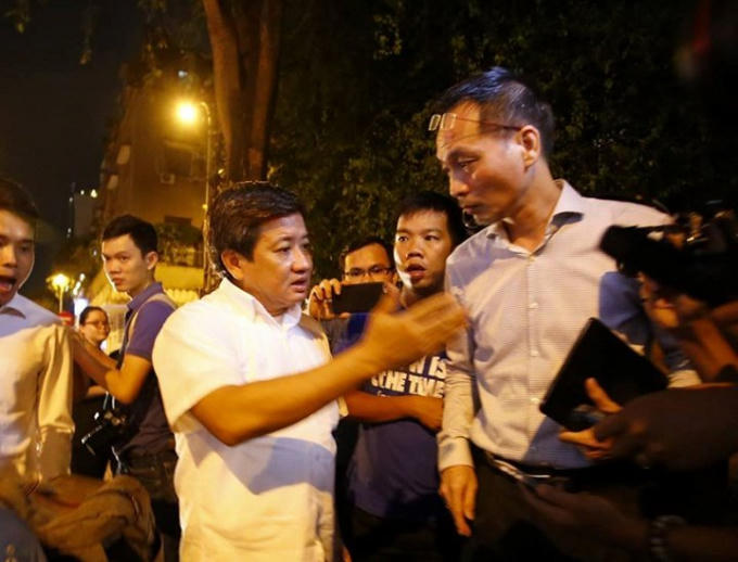  Nhiều tài xế phản ứng khi bị xử phạt nhưng ông Hải vẫn kiên quyết xử lý.