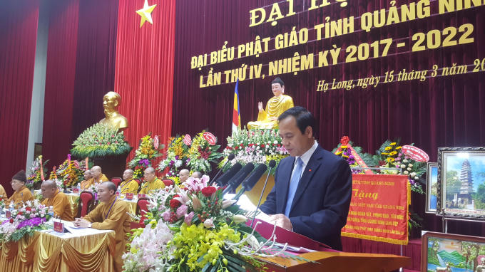 Phó chủ tịch thường trực tỉnh Quảng Ninh ông Đặng Huy Hậu phát biểu chúc mừng Đại hội.
