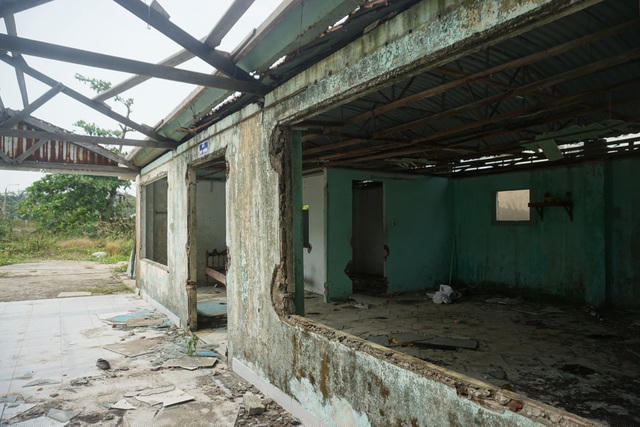 Liên quan đến vấn đề này, Trung tâm Quản lý và khai thác nhà Đà Nẵng cho biết, tháng 11/2019, UBND TP Đà Nẵng có quyết định thu hồi toàn bộ cơ sở nhà đất tại trụ sở cũ của bệnh viện giao cho Trung tâm Quản lý và khai thác nhà Đà Nẵng quản lý trong thời gian chờ xử lý.