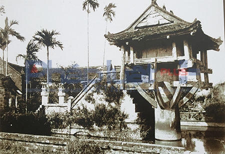 Hoạt động triển lãm và nghệ thuật sắp đặt bao gồm 11 nội dung chính được tái hiện thông qua nghệ thuật triển lãm và sắp đặt. (Tác phẩm: Chùa Một Cột năm 1898). Ảnh: Loan Bảo.