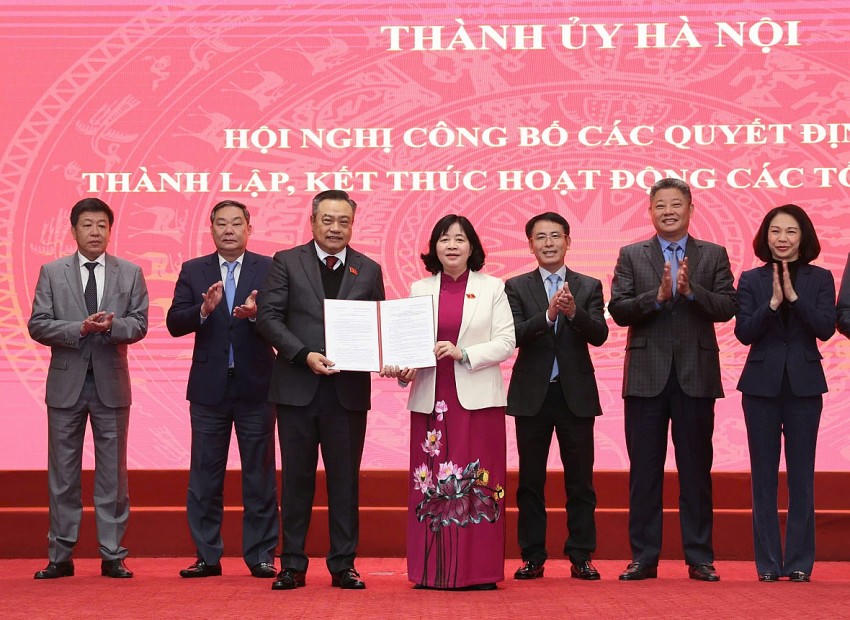 Chủ tịch UBND thành phố Hà Nội Trần Sỹ Thanh làm Bí thư Đảng bộ UBND thành phố