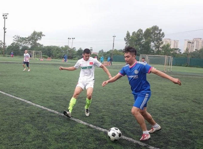 Hai đội thi đấu với tinh thần cao nhất để giành chức vô địch.