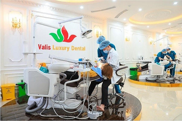 Valis Luxury có các trang thiết bị và công nghệ hiện đại nhập khẩu từ nhiều nước trên thế giới để phục vụ khách hàng.