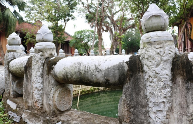 Bộ sưu tập đá của thầy Thích rất phong phú, được xem là có một không hai ở Việt Nam, gồm: trụ, cột, tháp, trục, bia, phiến, cầu, chó đá, gạch lát đường bằng đá…