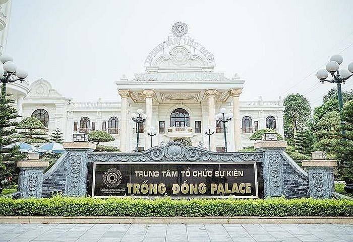 Trung tâm tổ chức sự kiện và khu nhà Hoàng Gia (Ảnh: H.N.).