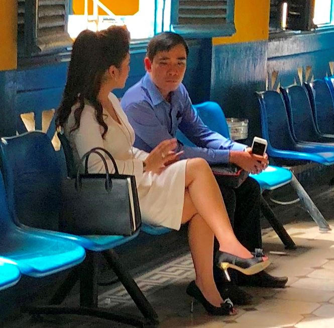 Bà Lê Hoàn Diệp Thảo tại tòa sáng nay 3/8.