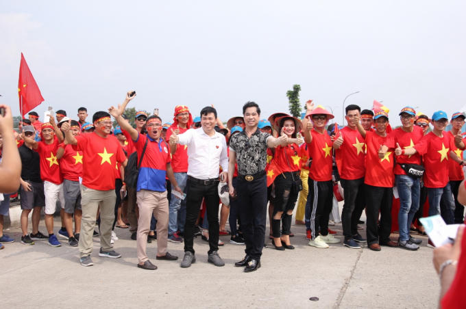Ngọc Sơn &ndash; Michael Lang quyết định thưởng 250 triệu cho đội tuyển Olympic Việt Nam