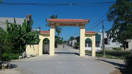 100% đường giao thông liên thôn tại xã đã được nhựa hóa.