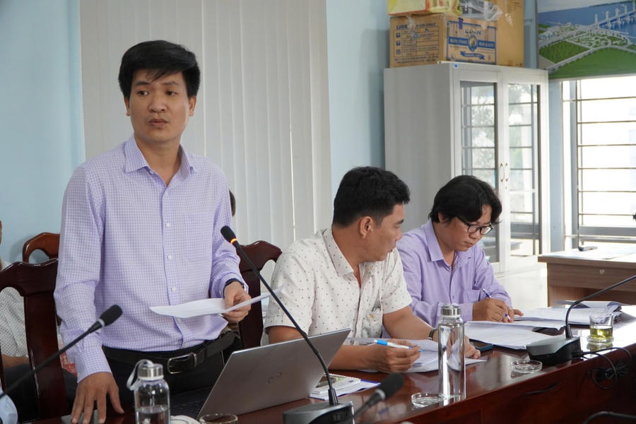 Ông Lê Xuân Hiền, Giám đốc Đài khí tượng thủy văn tỉnh Kiên Giang phát biểu