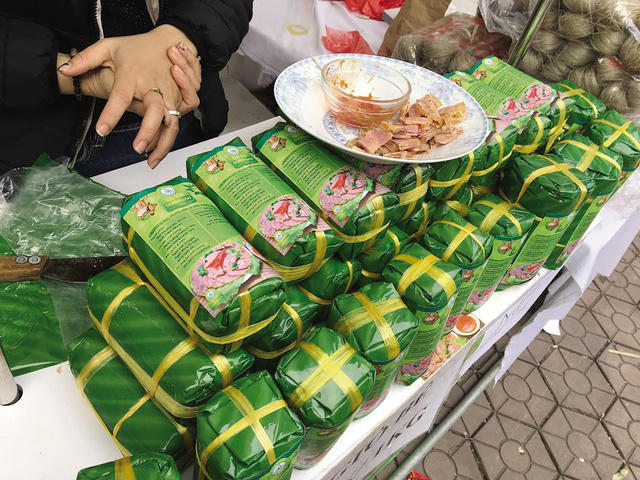 Đặc sản giò bê Nghệ An, miến dong Cao Bằng đang được “săn lùng” dịp Tết.