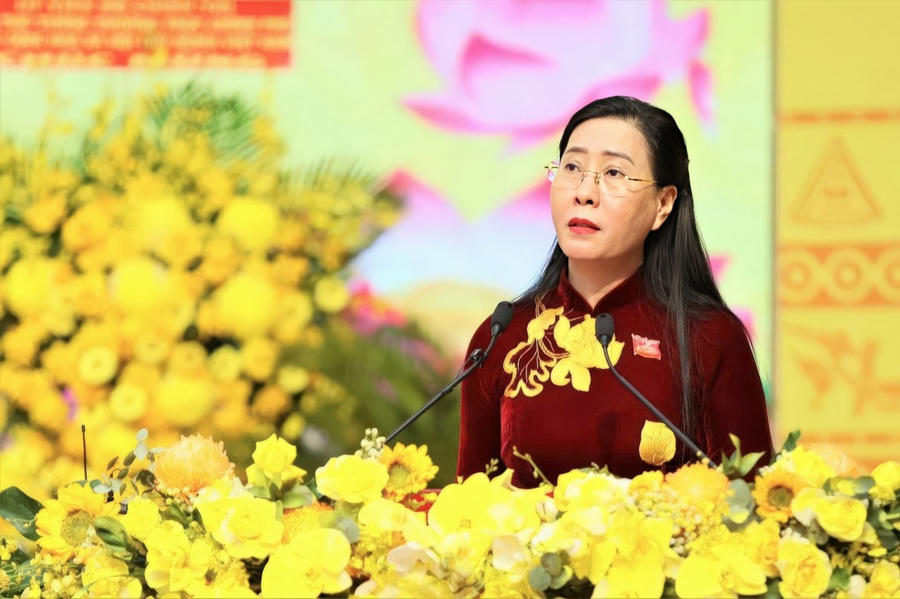 Bà Bùi Thị Quỳnh Vân - Bí thư Tỉnh uỷ Quảng Ngãi (Ảnh: vietnamnet).