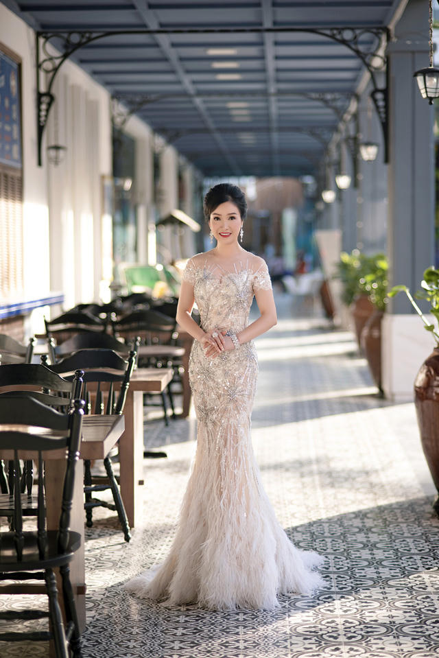 Dù đã đăng quang Hoa hậu cách đây 30 năm nhưng Hoa hậu Bùi Bích Phương vẫn kiên trì tập luyện để duy trì vóc dáng thời con gái.