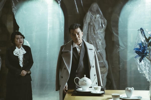 Minh Ngọc vào vai quản gia của Mr Đàm.