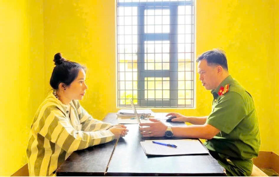 "Má mì" Nguyễn Thị Kiều Chi làm quản trị viên hội kín 4.000 thành viên nhằm môi giới mại dâm. Ảnh: Công an Gia Lai