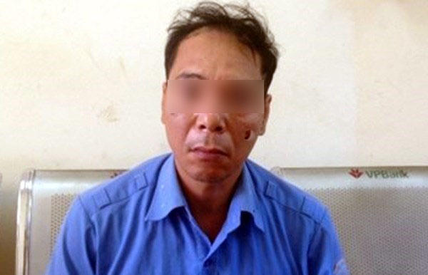 Nhân viên Thanh tra giao thông nhắn tin "gạ tình" người mẹ có con bị mất tích.