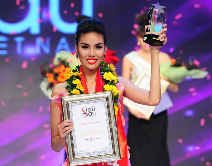 Năm 2002, Siêu mẫu Việt Nam lần đầu tiên được tổ chức và phát hiện nhiều gương mặt sáng giá thời trang Việt. Ảnh: BTC