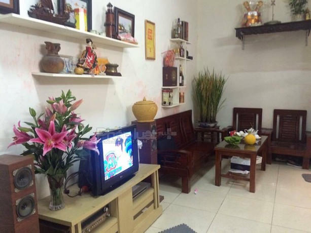 Nhiều gia đình đã chọn chậu lúa ưng ý với mong muốn năm tới sẽ "thóc đầy bồ, lúa đầy kho".