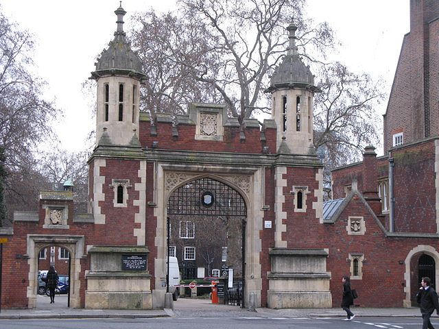 Một cổng vào Lincoln's Inn